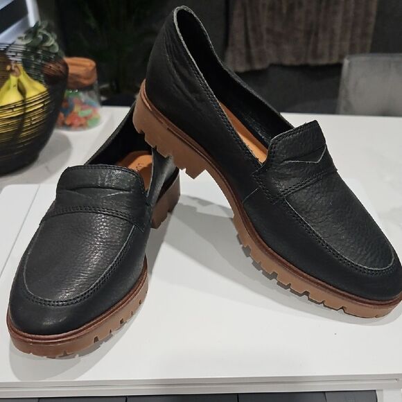 Lucky Brand Black Leather Loafers with Brown Sole - Picture 1 of 8